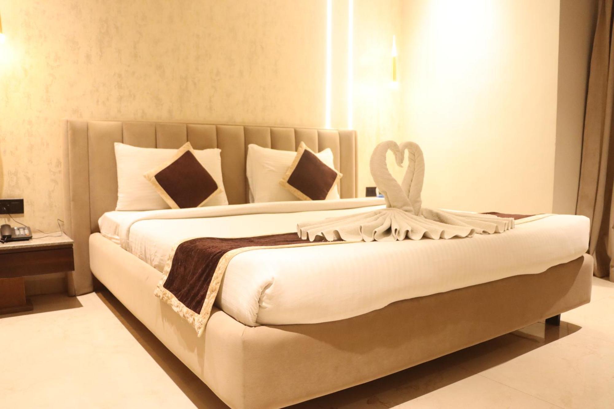 Motel Bilaspur City Eksteriør bilde